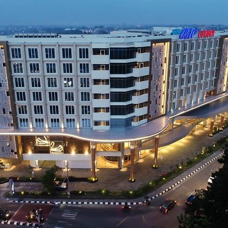 BW Luxury Hotel Jambi Kültér fotó