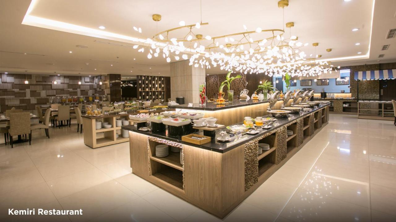 BW Luxury Hotel Jambi Kültér fotó