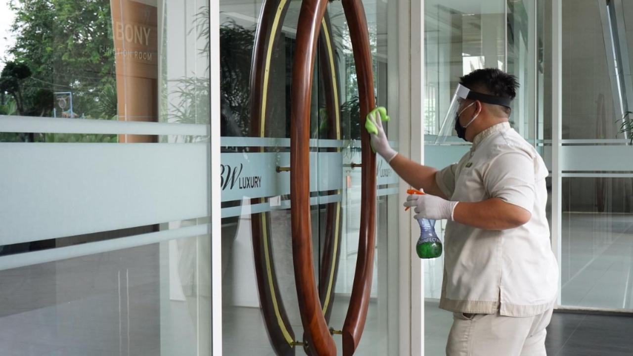 BW Luxury Hotel Jambi Kültér fotó