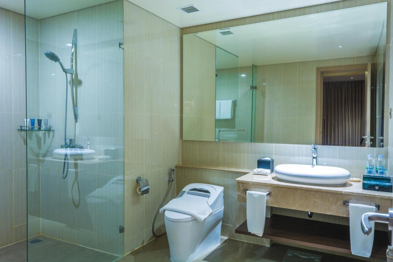 BW Luxury Hotel Jambi Kültér fotó